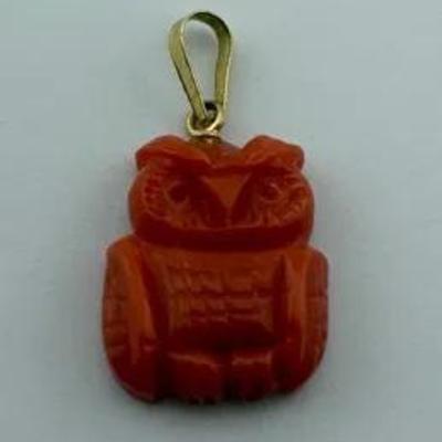 18k Yellow Gold Carved Coral Owl Charm