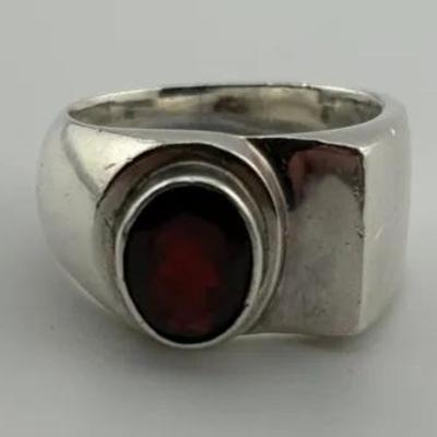 Sterling Silver 1.2 Carat Garnet Modernist Ring