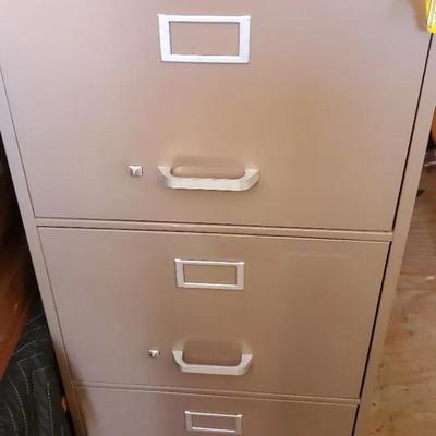File Cabinet With Lock