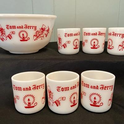 Vintage MCM Hazel Atlas Milk Glass Tom And Jerry Eggnog Mugs And Bowl