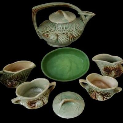 Vintage McCoy Pine Cone Tea Set – Green Glaze Ceramic Pottery, 1940s – Teapot, Creamers & Sugar Bowl