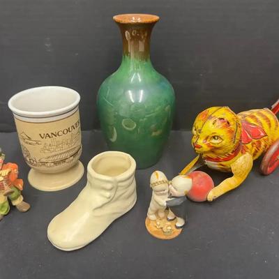 Vintage Toys, Decor & Figurines