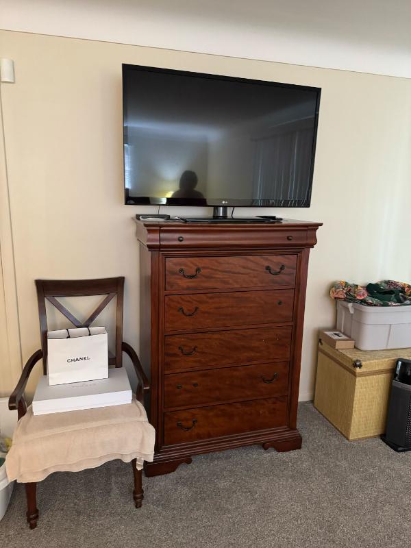 Sale Photo Thumbnail #2