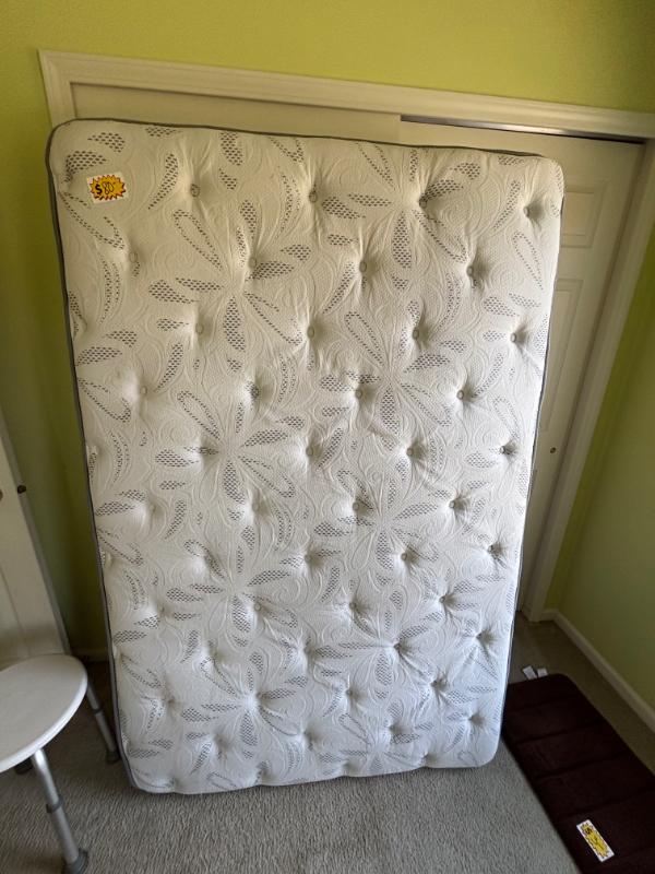 Sale Photo Thumbnail #18