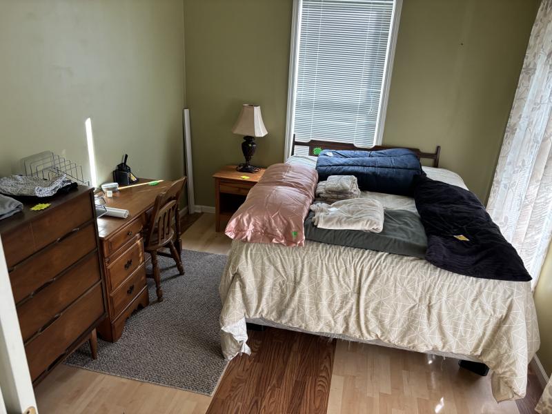 Sale Photo Thumbnail #44