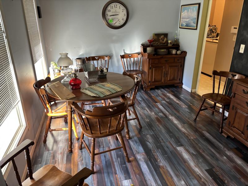 Sale Photo Thumbnail #43