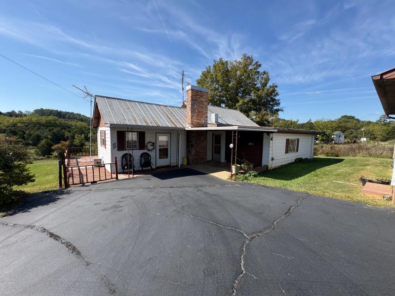 Sale Photo Thumbnail #10