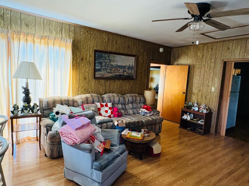 Sale Photo Thumbnail #17