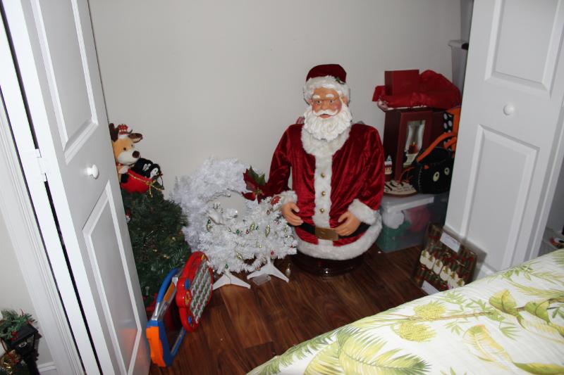 Sale Photo Thumbnail #158