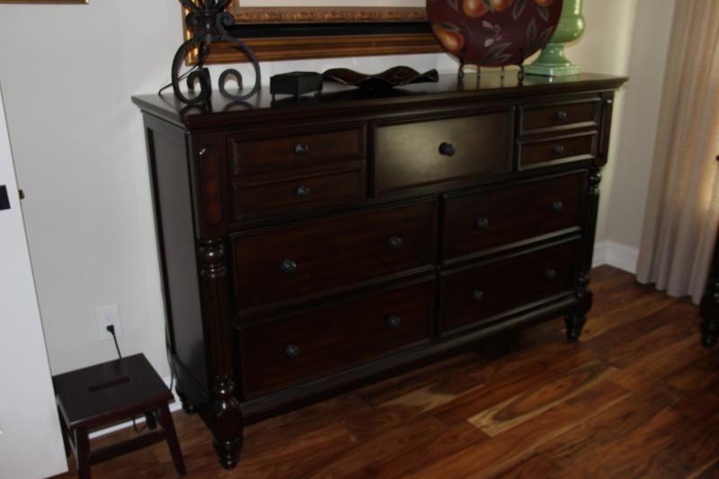 Sale Photo Thumbnail #122