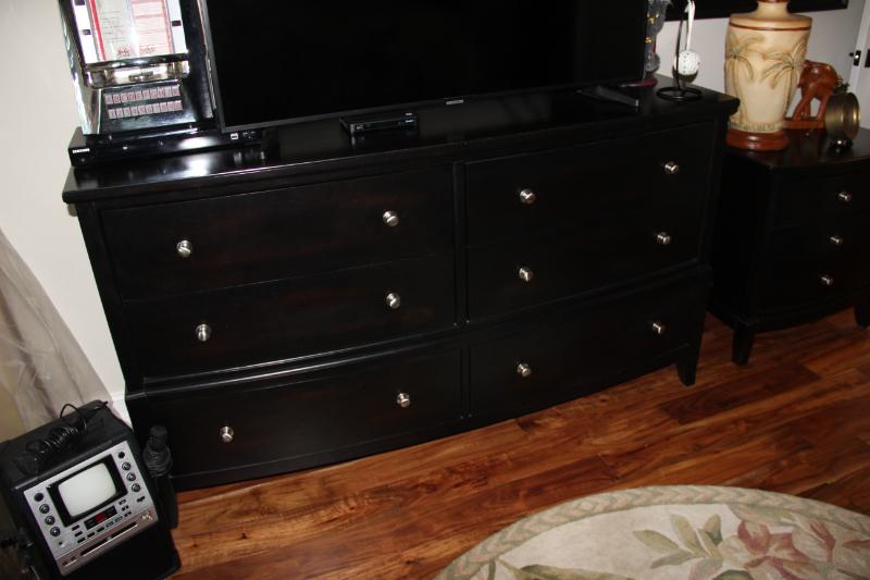 Sale Photo Thumbnail #154