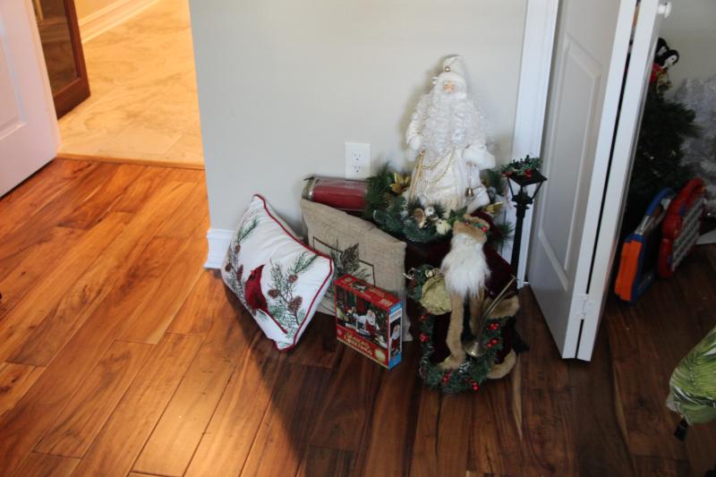 Sale Photo Thumbnail #157