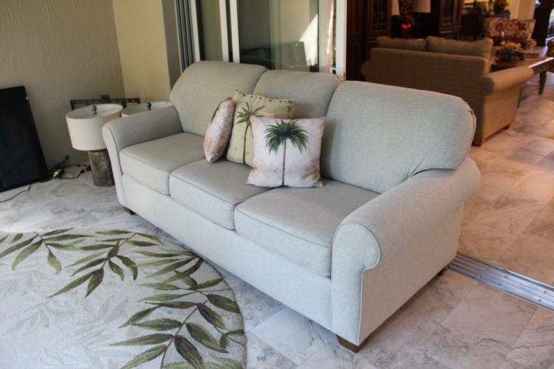 Sale Photo Thumbnail #104