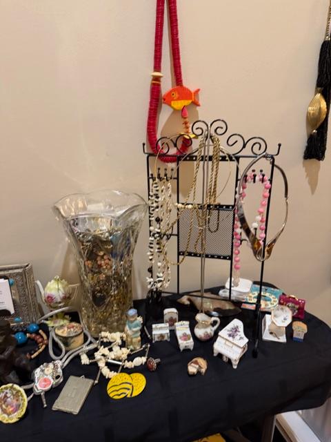 Sale Photo Thumbnail #121