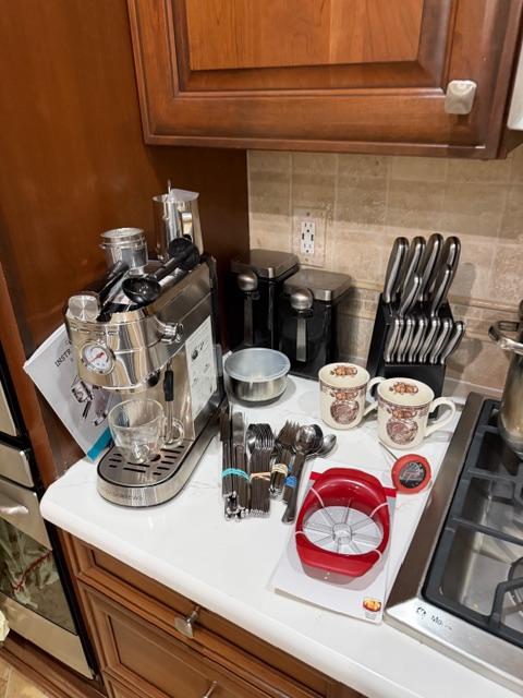 Sale Photo Thumbnail #17