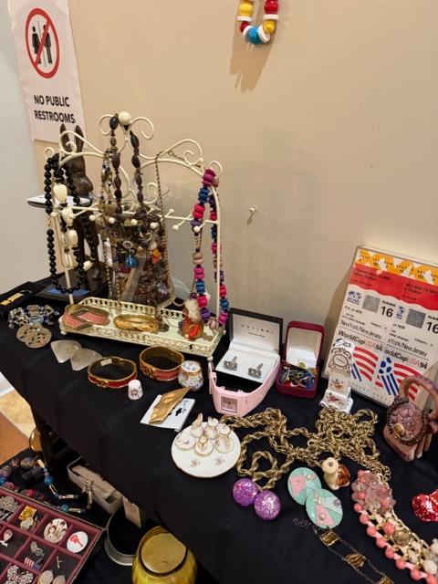 Sale Photo Thumbnail #119