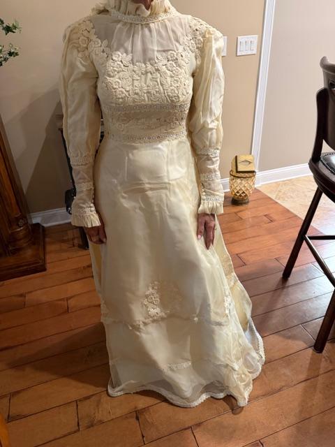 Sale Photo Thumbnail #3