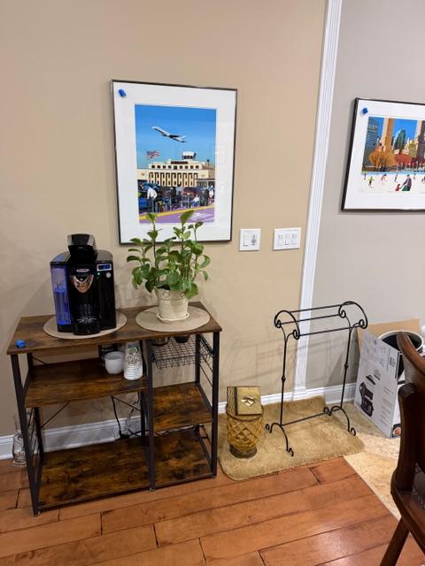 Sale Photo Thumbnail #11