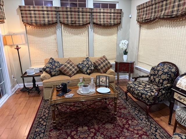 Sale Photo Thumbnail #23