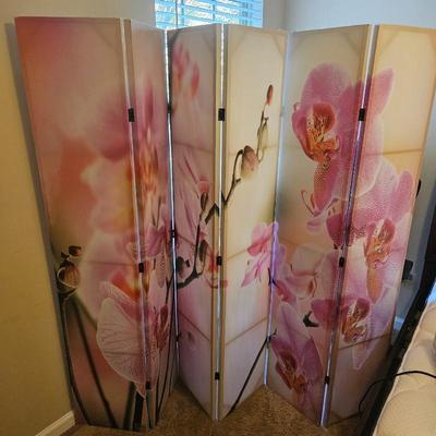 Floral room divider 