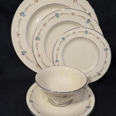 Lenox “Capri” China Set-72pc