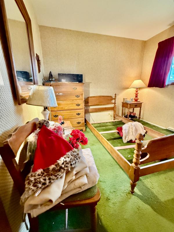 Sale Photo Thumbnail #19