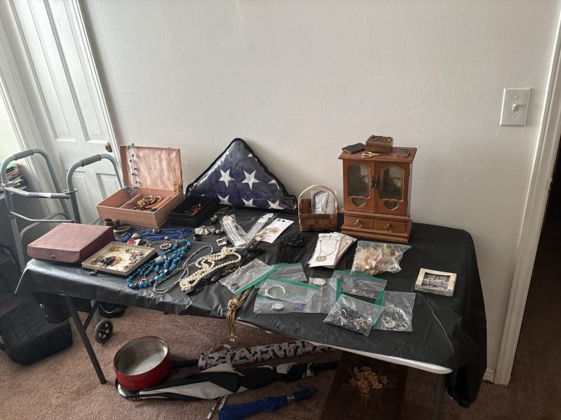 Sale Photo Thumbnail #39