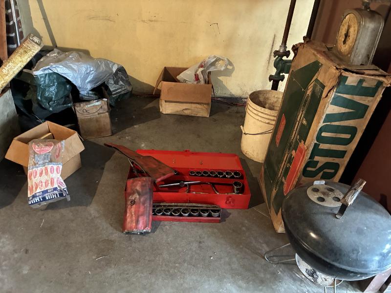 Sale Photo Thumbnail #150