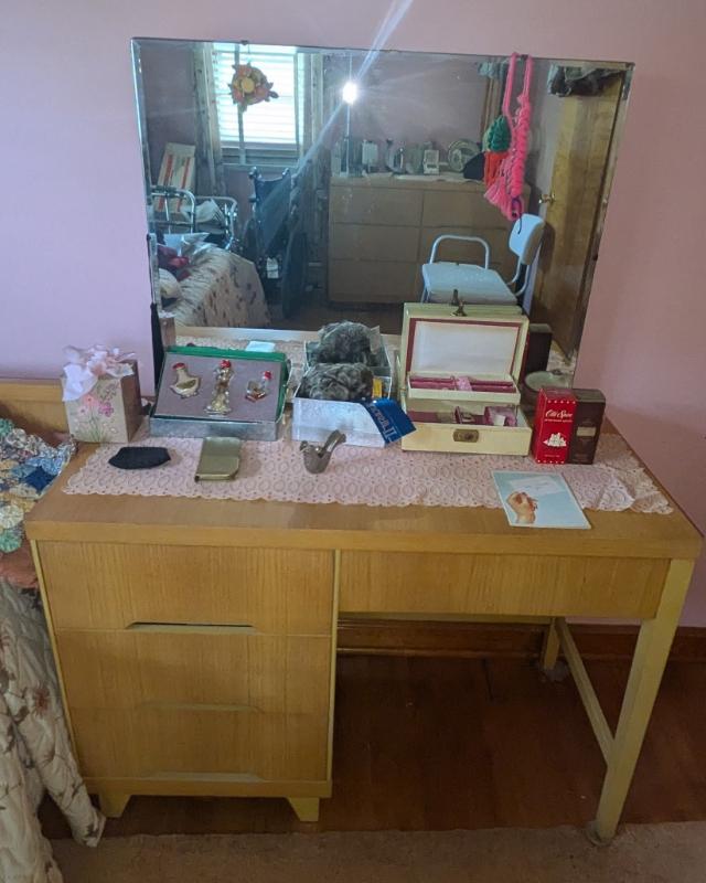 Sale Photo Thumbnail #72