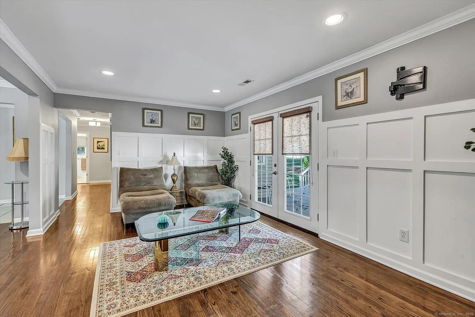 Sale Photo Thumbnail #6