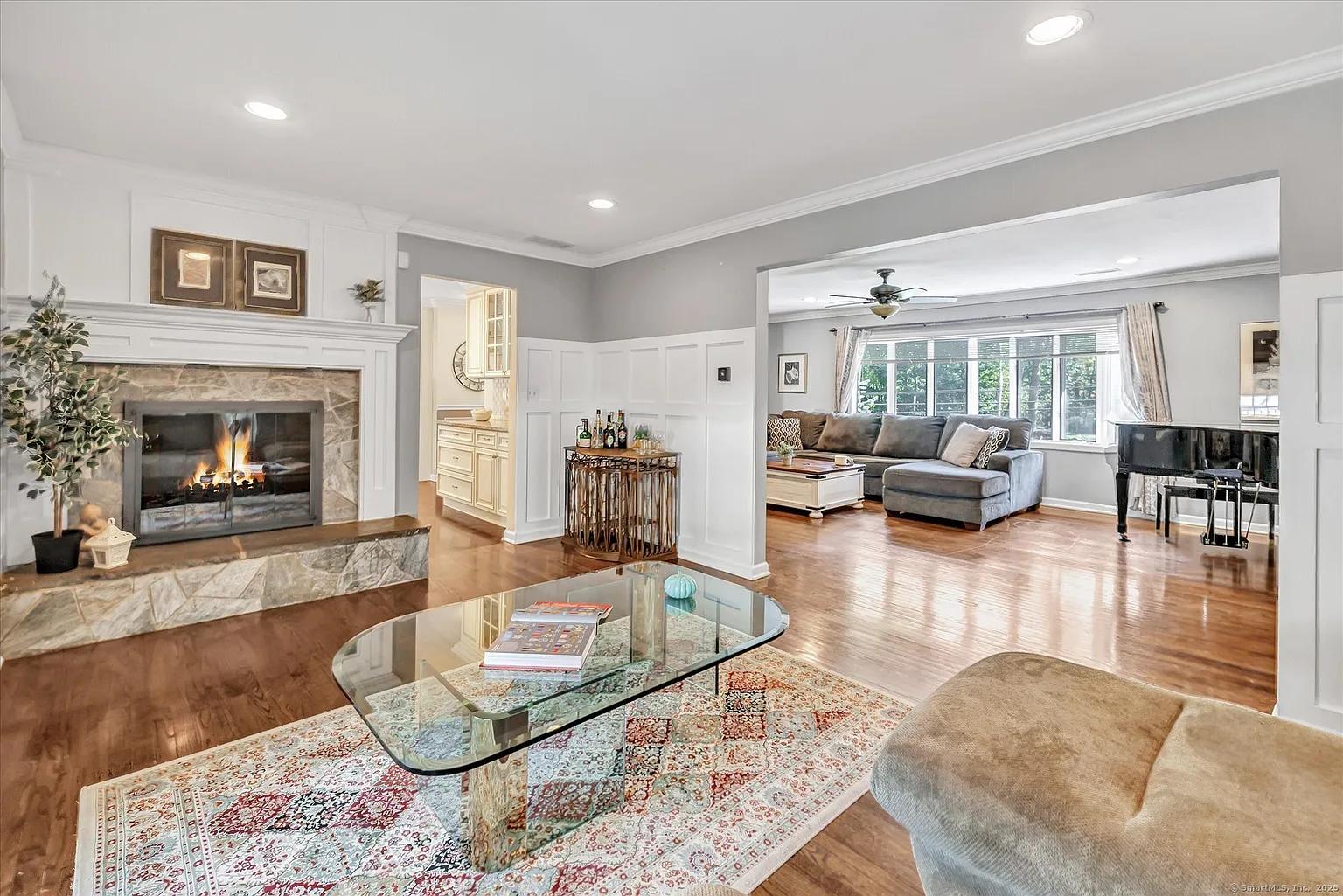 Sale Photo Thumbnail #5