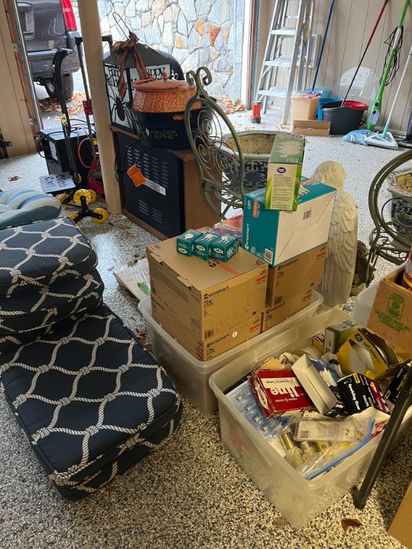 Sale Photo Thumbnail #42