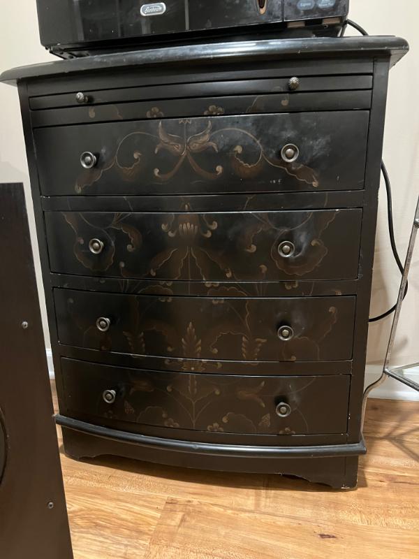 Sale Photo Thumbnail #105