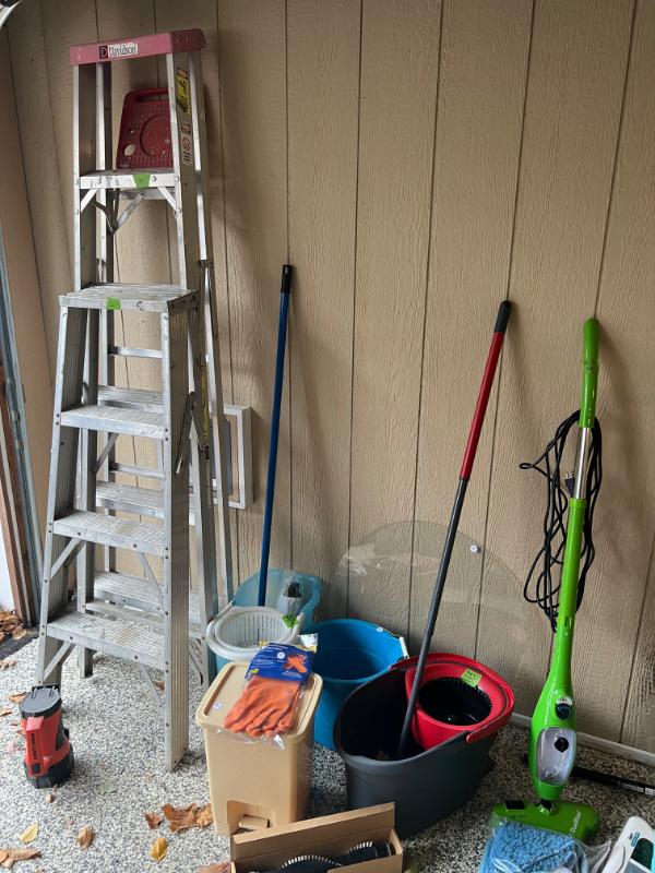 Sale Photo Thumbnail #38