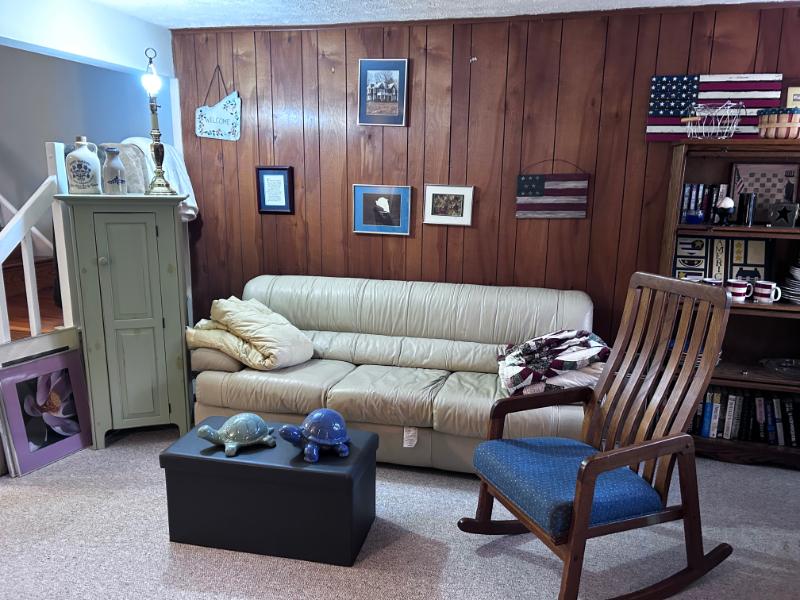 Sale Photo Thumbnail #11