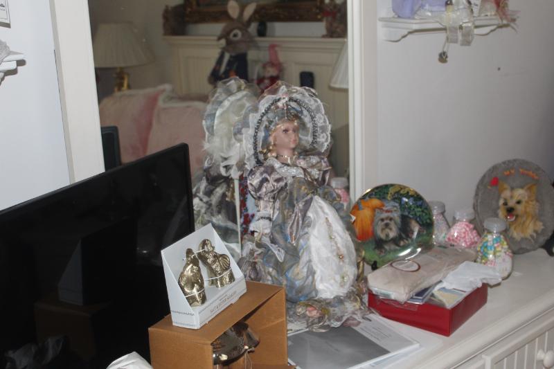 Sale Photo Thumbnail #172