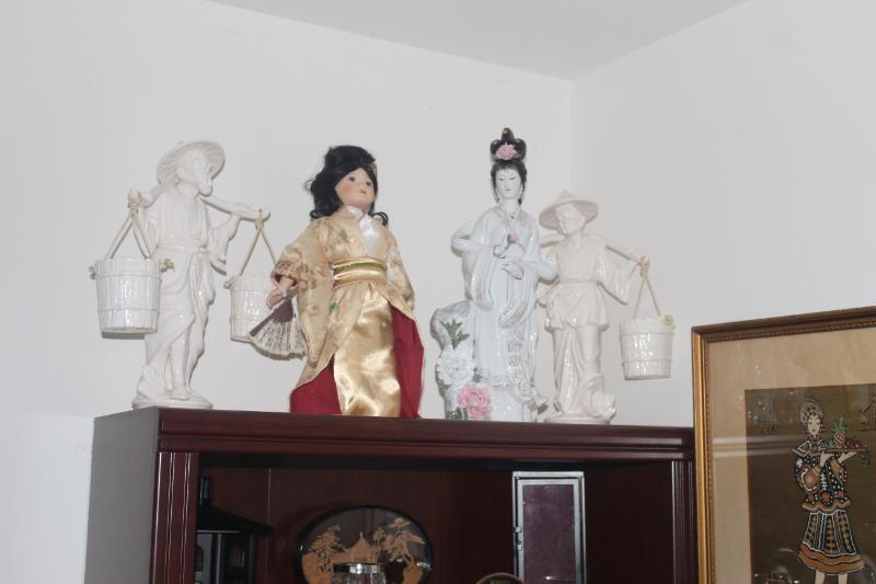 Sale Photo Thumbnail #148