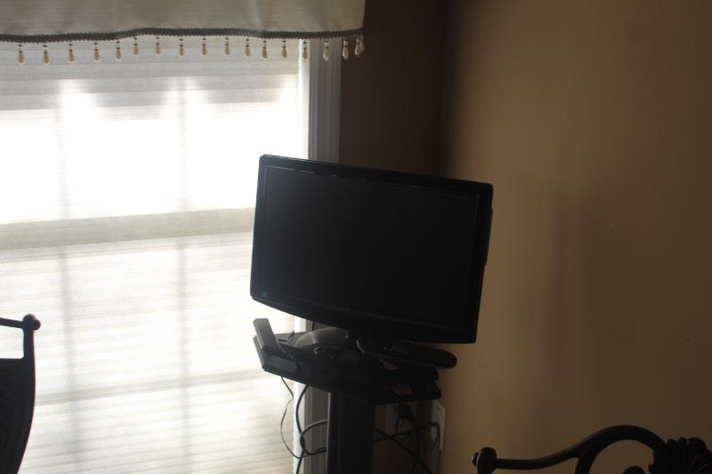 Sale Photo Thumbnail #100