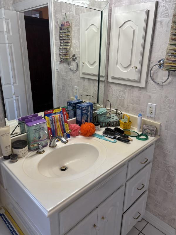 Sale Photo Thumbnail #74