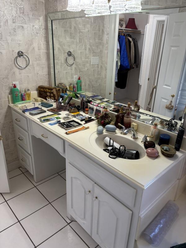 Sale Photo Thumbnail #77