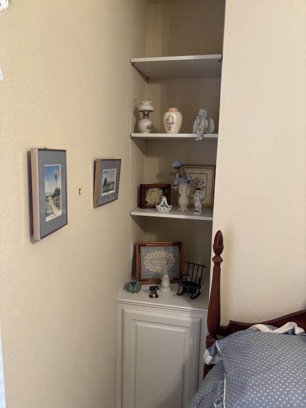 Sale Photo Thumbnail #42