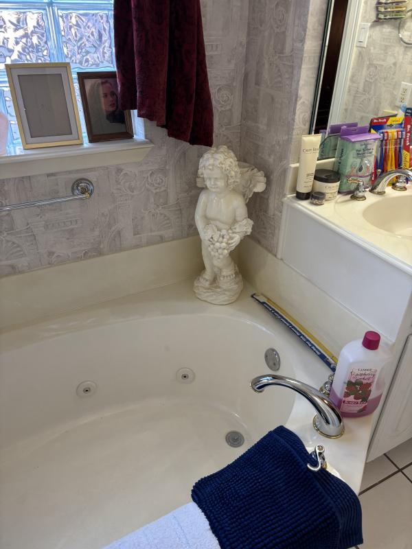 Sale Photo Thumbnail #75