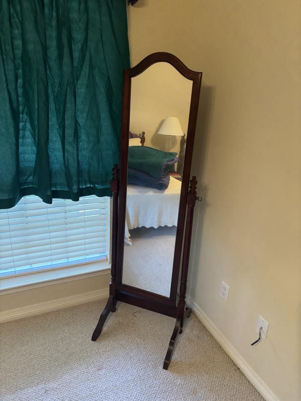 Sale Photo Thumbnail #104