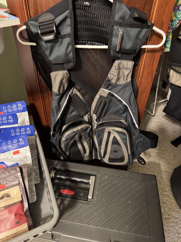 Sale Photo Thumbnail #11: LL Bean Fishing Vest