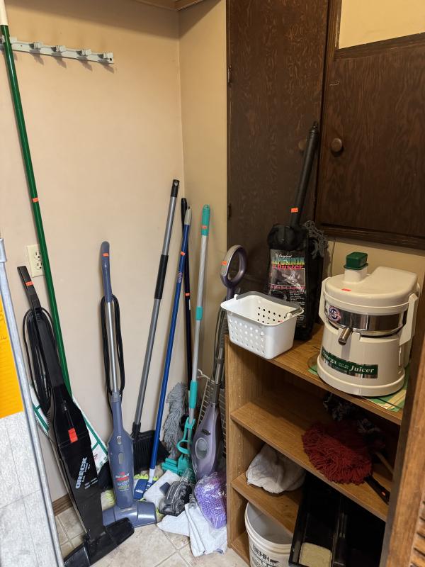 Sale Photo Thumbnail #62