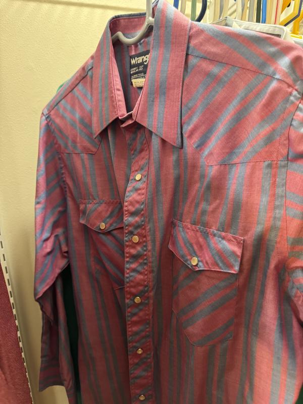 Sale Photo Thumbnail #23: Vintage Wrangler Shirts 