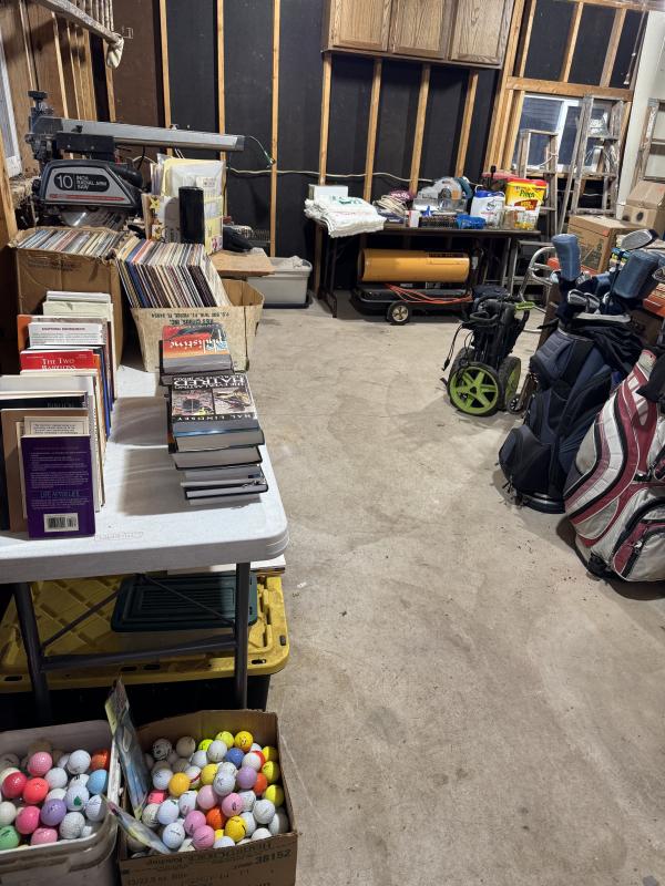 Sale Photo Thumbnail #96: Accessory garage 