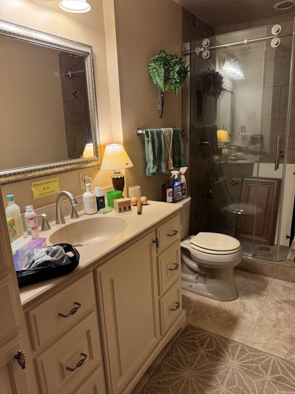 Sale Photo Thumbnail #52