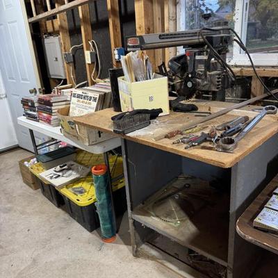 Radial arm saw