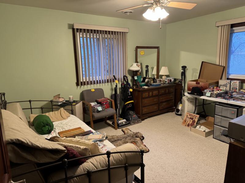 Sale Photo Thumbnail #2